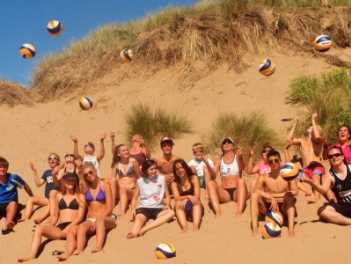 ANGLAIS ET BEACH VOLLEY DANS LE DEVON